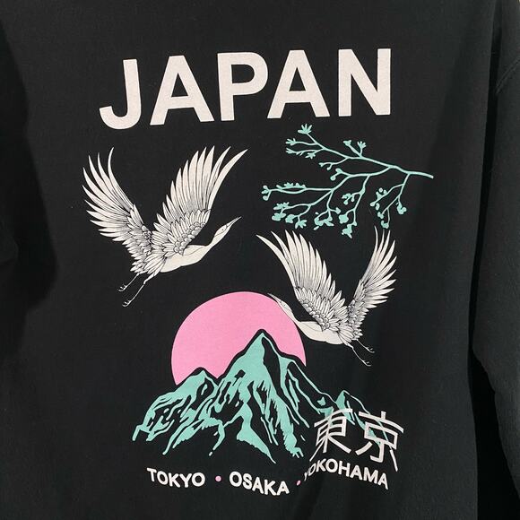 Fifth Sun Men's Black Tokyo Graphics Pullover Hoodie Size S - Picture 7 of 8